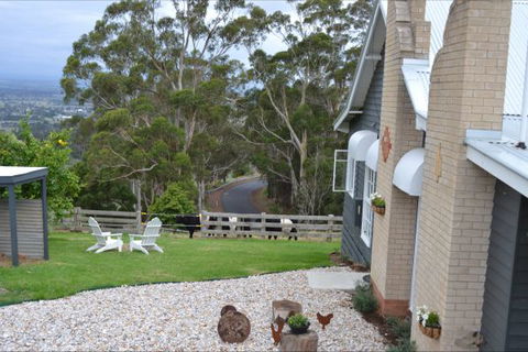 Clifden Cottage - Sydneys Hotel 0