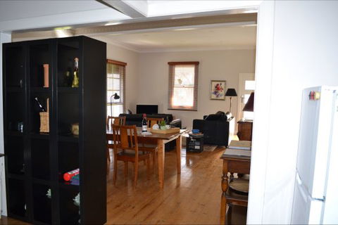Clifden Cottage - Sydneys Hotel 3