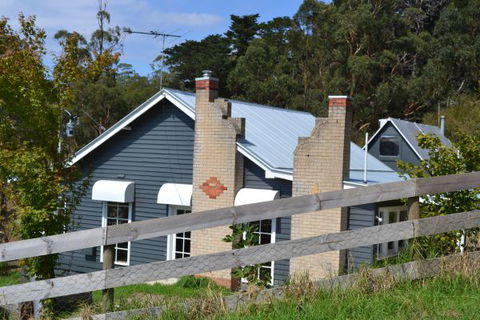 Clifden Cottage - Sydneys Hotel 4