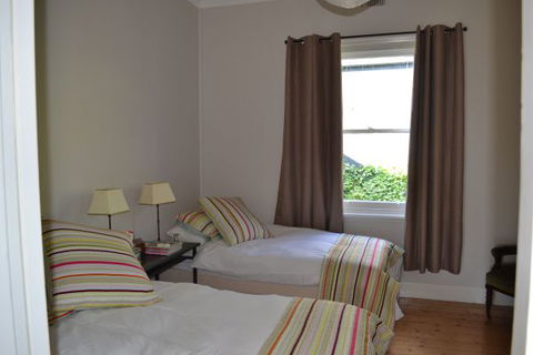 Clifden Cottage - Sydneys Hotel 5