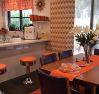 Barossa Retro BnB - Sydneys Hotel