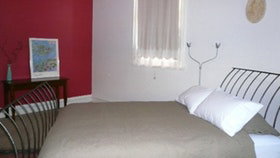 Between The Valleys Bed And Breakfast - Sydneys Hotel 0