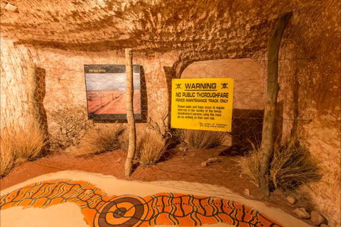 Umoona Opal Mine And Museum - Sydneys Hotel 10