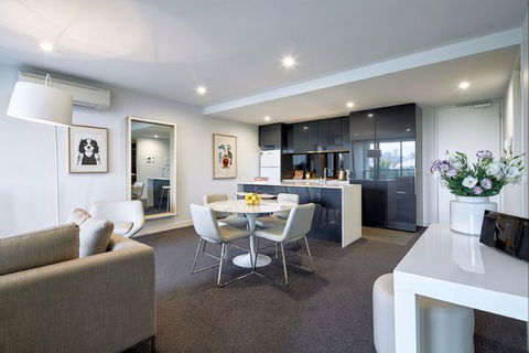 381 Cremorne - Sydneys Hotel 1