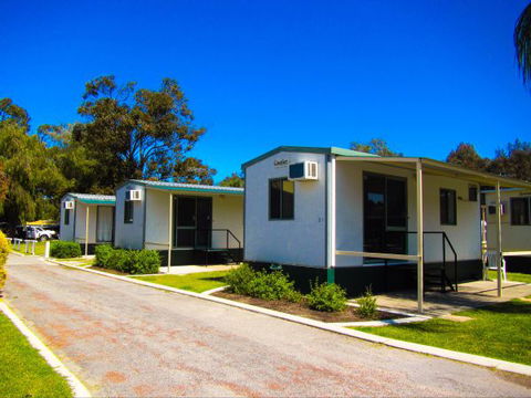 Acclaim Swan Valley Tourist Park - Sydneys Hotel 2