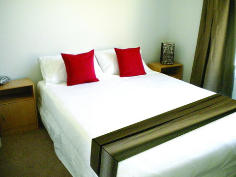 Cohuna Bankhead Terraces - Sydneys Hotel 1