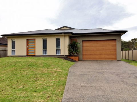 All Decked Out: Lake Conjola - Sydneys Hotel 3