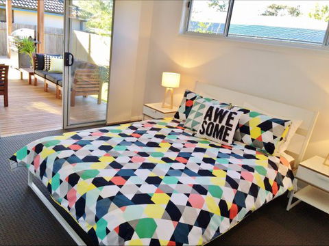 All Decked Out: Lake Conjola - Sydneys Hotel 8