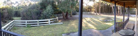 Arties Cottage Accommodation - Sydneys Hotel 3