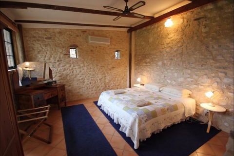 Cape Jervis Accommodation And Caravan Park - Sydneys Hotel 0