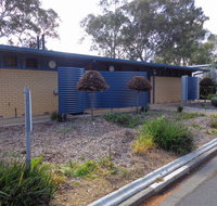 Gawler Caravan Park - Sydneys Hotel