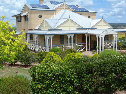 Grovely House Bed And Breakfast - Sydneys Hotel 0