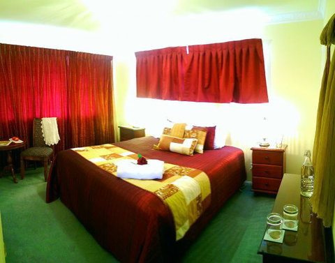 Grovely House Bed And Breakfast - Sydneys Hotel 7