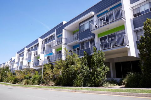 Griffith University Village - Sydneys Hotel 0
