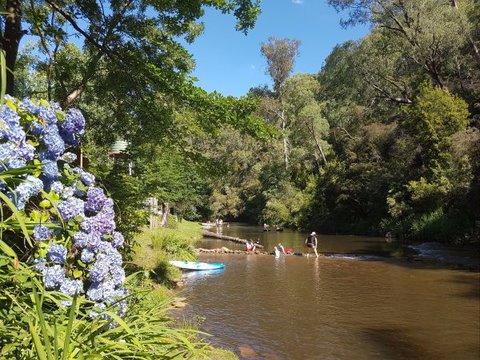 Jamieson Caravan Park - Sydneys Hotel 0
