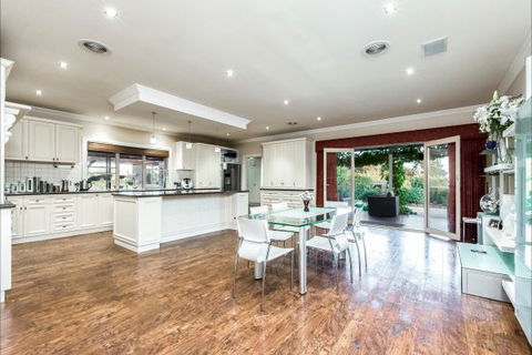 La Bella Vita - Sydneys Hotel 3