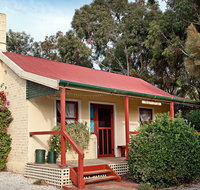 Trinity Cottage - Sydneys Hotel