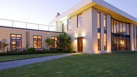 Perimoor - Sydneys Hotel 0