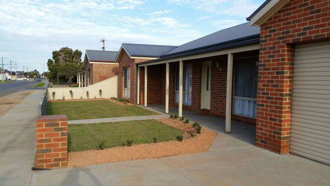 Numurkah Self Contained Apartments - Sydneys Hotel 0