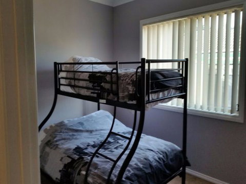 Numurkah Self Contained Apartments - Sydneys Hotel 3