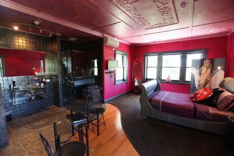 Oakdene Vineyards Guesthouse - Sydneys Hotel 0