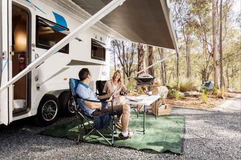 Paradise Country Farmstay - Sydneys Hotel 4