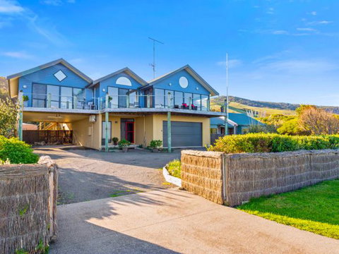 Stephanie's At Onion Bay - Sydneys Hotel 0