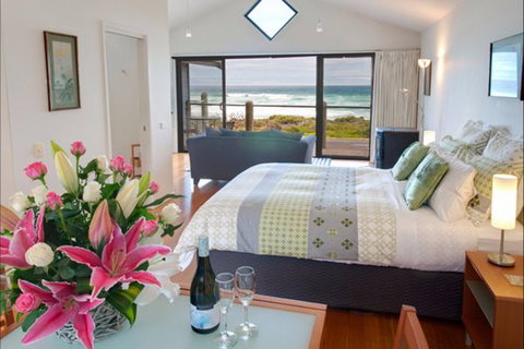 Stephanie's At Onion Bay - Sydneys Hotel 1