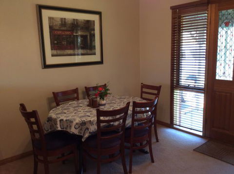 Abrigo Apartment - Sydneys Hotel 2