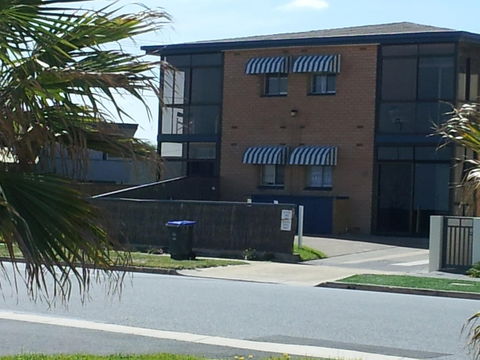 Acushla Accommodation - Sydneys Hotel 9
