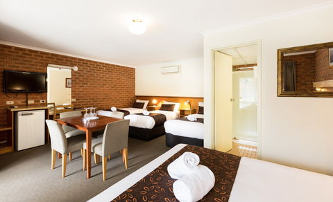 Advance Motel - Sydneys Hotel 2