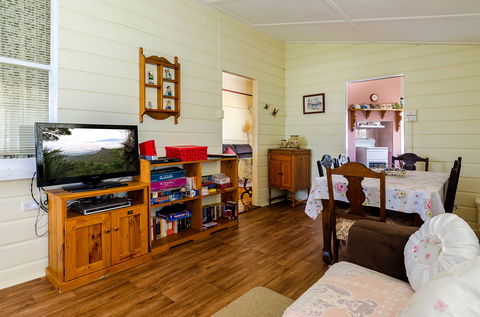 Albion Cottage - Sydneys Hotel 9