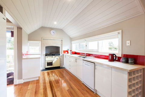 Amaroo Farm - Sydneys Hotel 6
