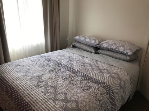 Annie's Hideaway - Sydneys Hotel 4