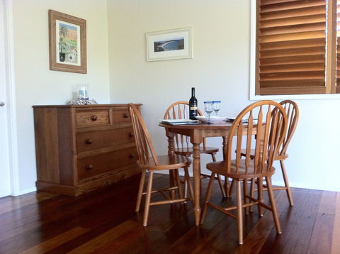 Avalon Seashells - Sydneys Hotel 2