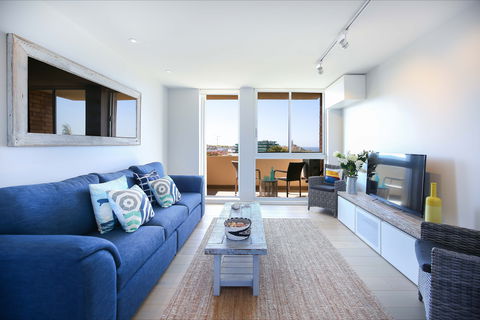 Azure: The Scout Group - Sydneys Hotel 3