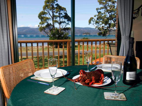 Burilda Waters - Sydneys Hotel 7