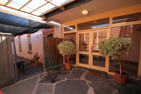 Friendly Meeting Chapel - Sydneys Hotel 1
