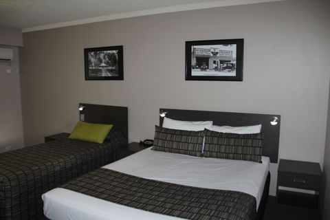 Galaxy Motel - Sydneys Hotel 2