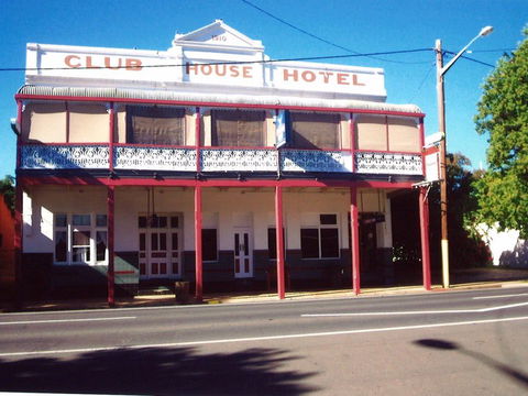Club House Hotel - Sydneys Hotel 0