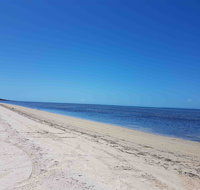Kingscote Tourist Park and Family Units - Sydneys Hotel