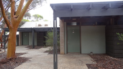 Leigh Creek Outback Resort - Sydneys Hotel 0