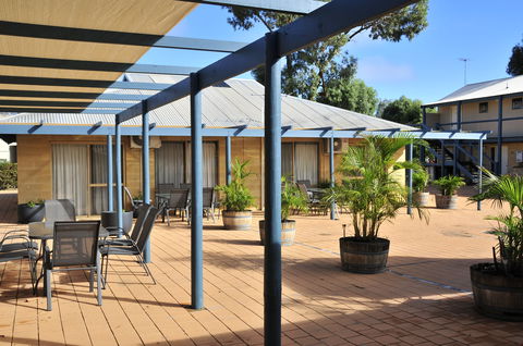 Pelican's Nest - Sydneys Hotel 1