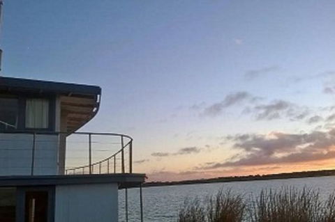 PS Federal Retreat Goolwa - Sydneys Hotel 0