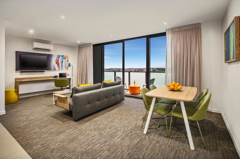 Quest Dandenong Central - Sydneys Hotel 0