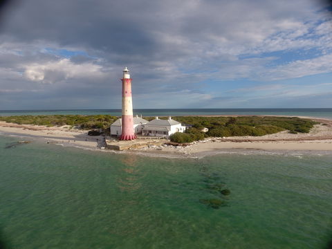 Troubridge Island Escape - Sydneys Hotel 0