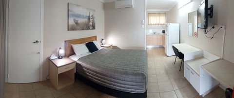 Tropic Coast Motel - Sydneys Hotel 3
