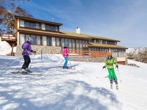 Valhalla Perisher - Sydneys Hotel 0
