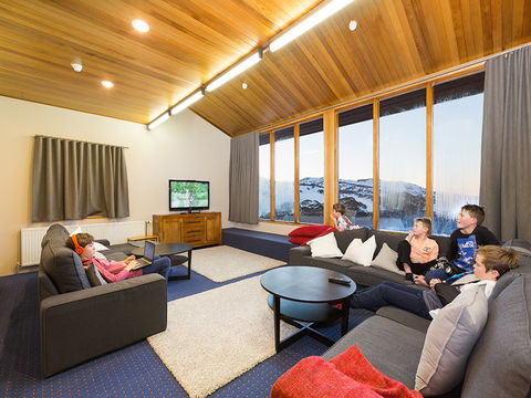 Valhalla Perisher - Sydneys Hotel 7