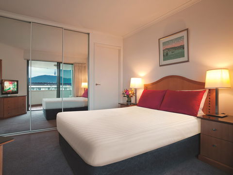 Adina Serviced Apartments Canberra James Court - Sydneys Hotel 1